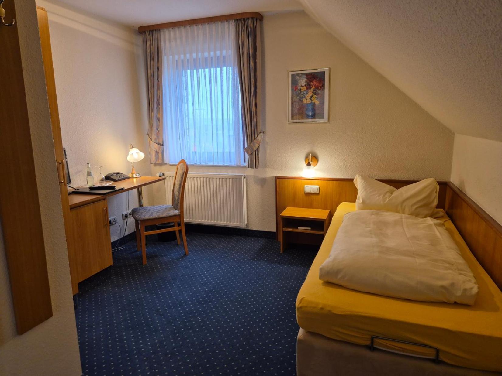 Hotel Zur Waage Bad Muenstereifel Exterior photo