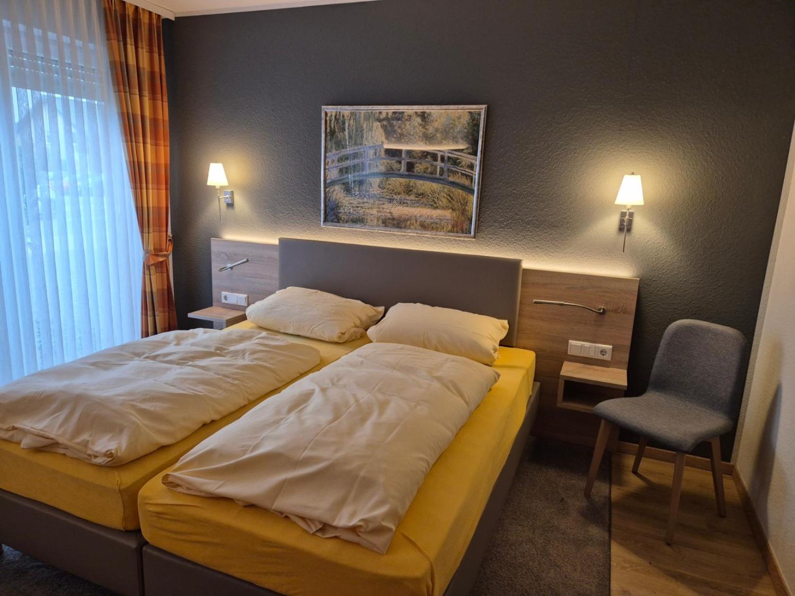 Hotel Zur Waage Bad Muenstereifel Exterior photo